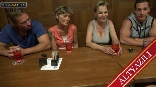 Eş Değiştirme 10: Ninelerle Sikiş